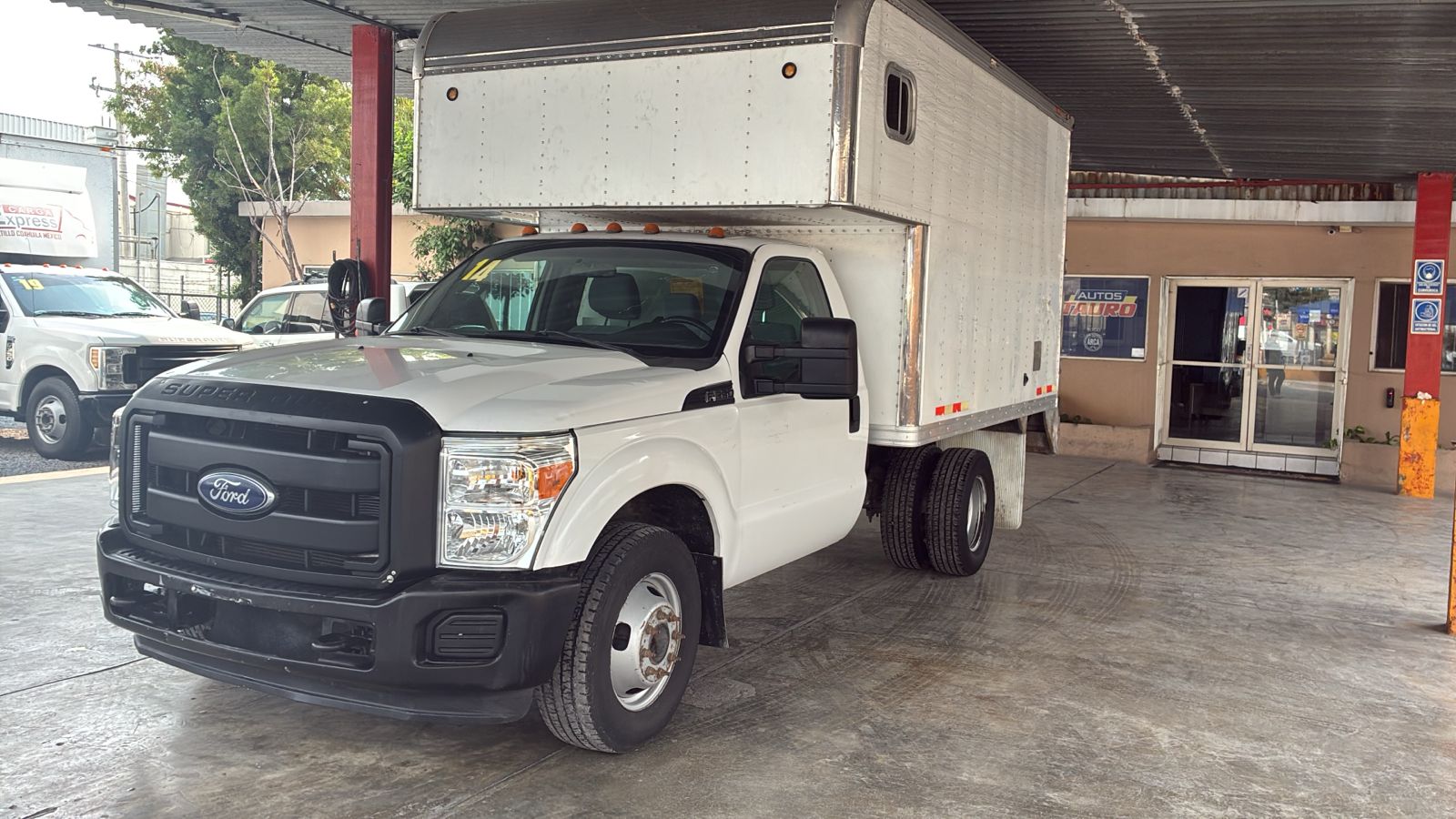 FORD F-350 2014  C/SECA CON COPETE 10 FT