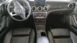 MERCEDES BENZ CLA 180 2017 AUT PIEL