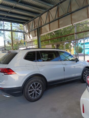 VW TIGUAN COMFORTLINE 2018 AUT PIEL