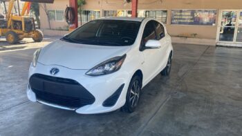 TOYOTA PRIUS C 2020