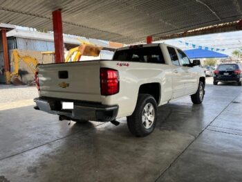 SILVERADO 4X4 2016 AUT DOBLE CABINA