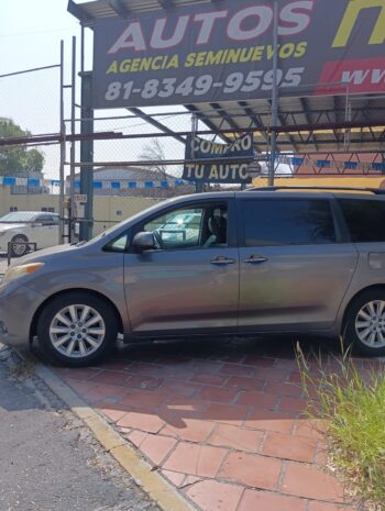 SIENNA XLE 2011 AUT PIEL