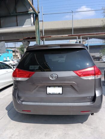 SIENNA XLE 2011 AUT PIEL