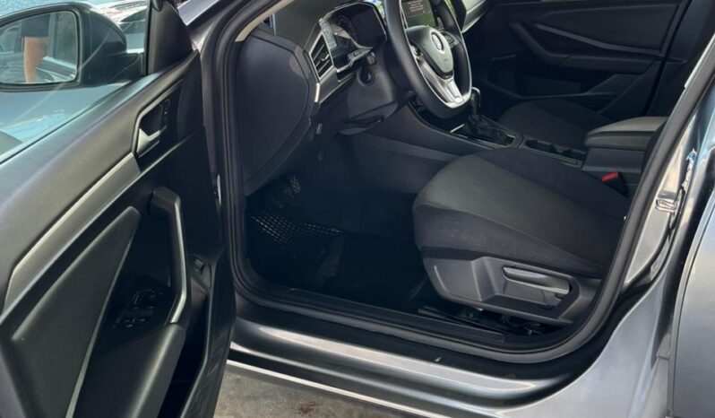 
								JETTA TRENDLINE 2019 TIPTRONIC full									