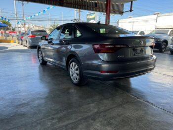 JETTA TRENDLINE 2019 TIPTRONIC