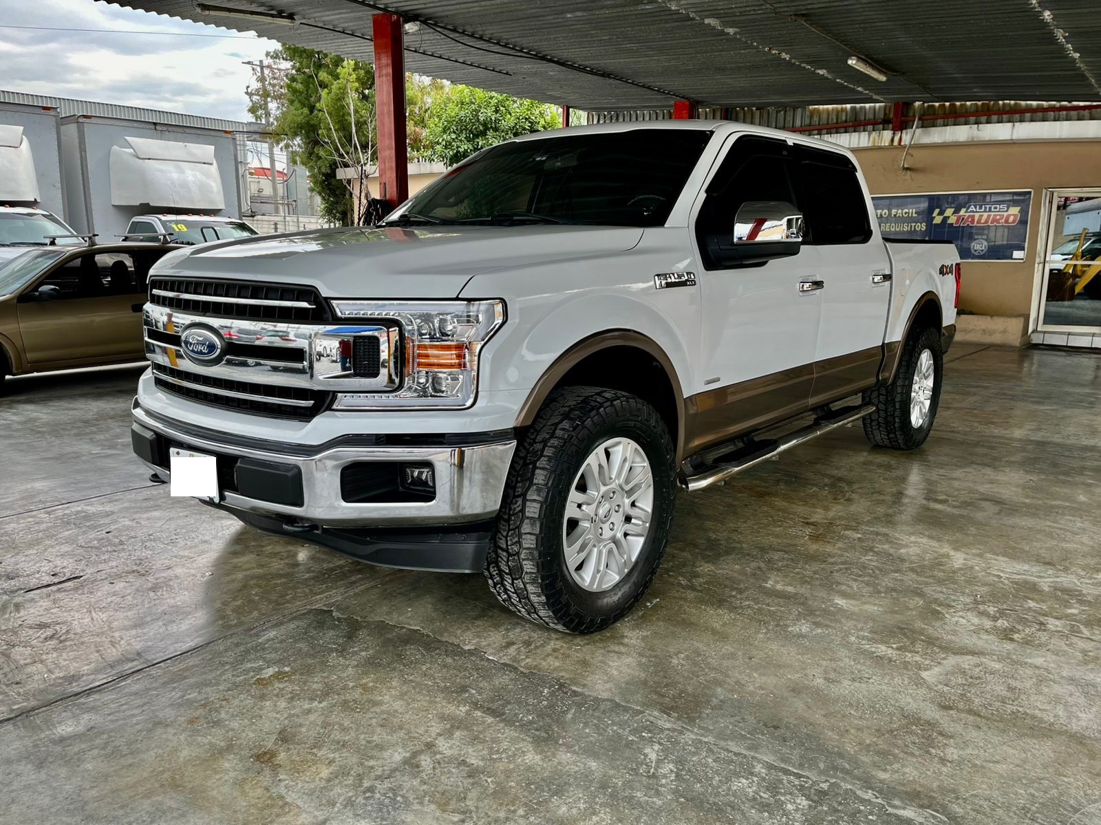 FORD F-150 4 X 4 2018 AUT 4 PTS