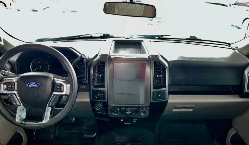 
								FORD F-150 4 X 4 2018 AUT 4 PTS full									