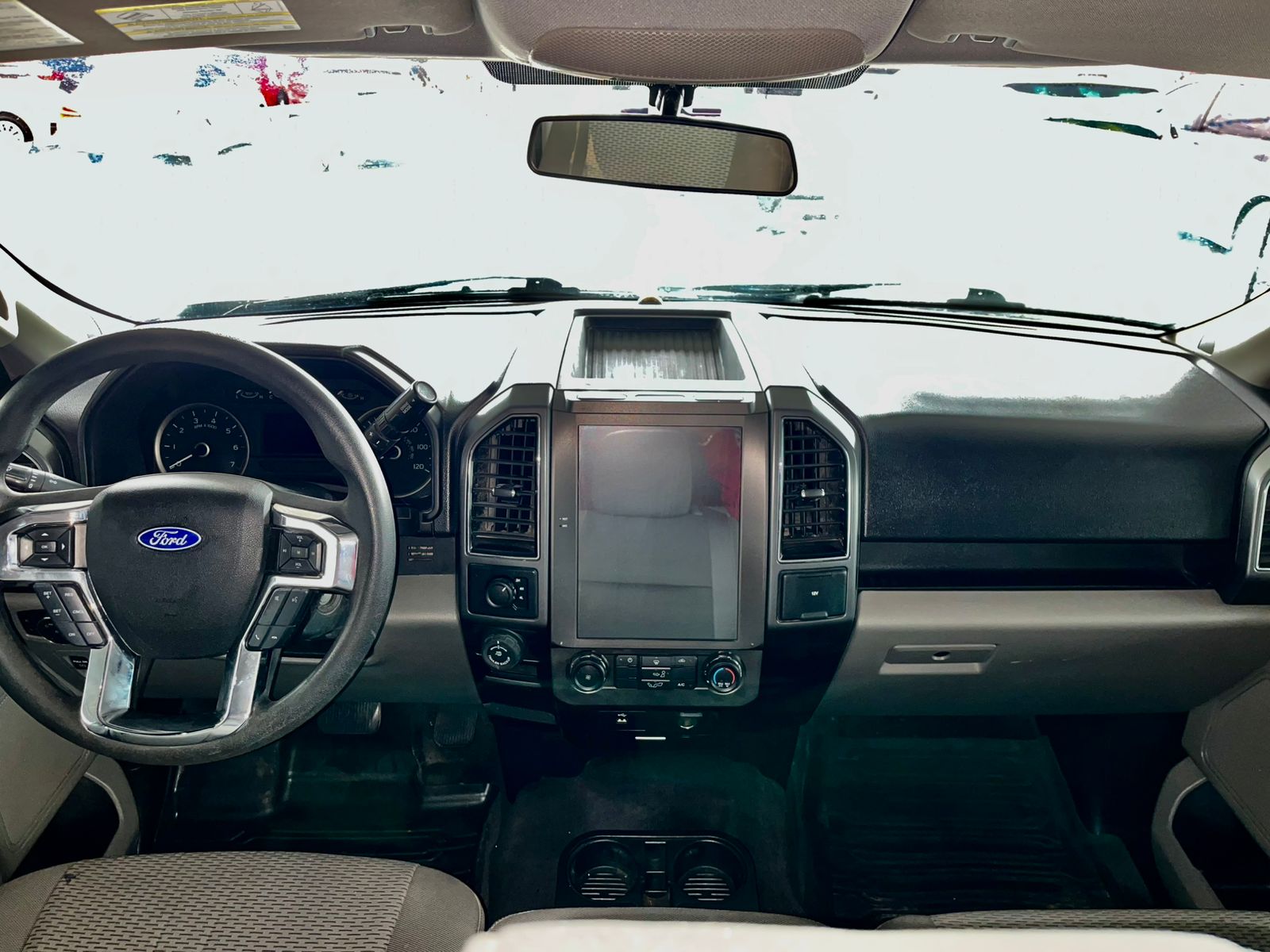 FORD F-150 4 X 4 2018 AUT 4 PTS