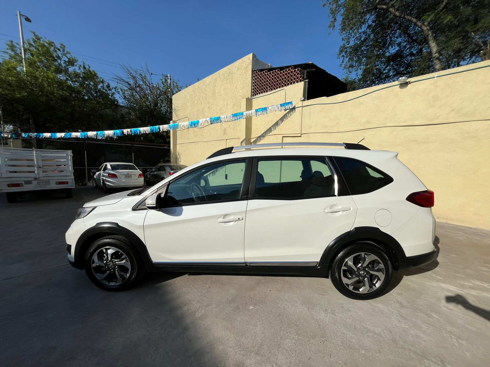 BR-V PRIME 2018 AUT 3 ROW