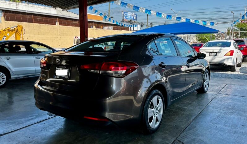 
								KIA FORTE LX 2017 AUT full									
