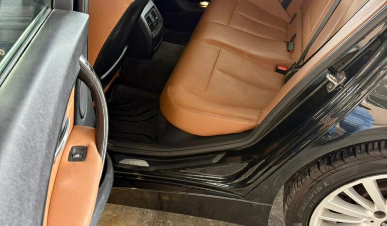 
								BMW 328 i 2015 AUT PIEL full									