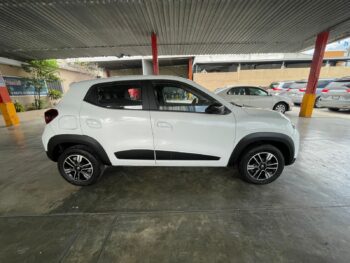 KWID HB ICONIC  2023 STD