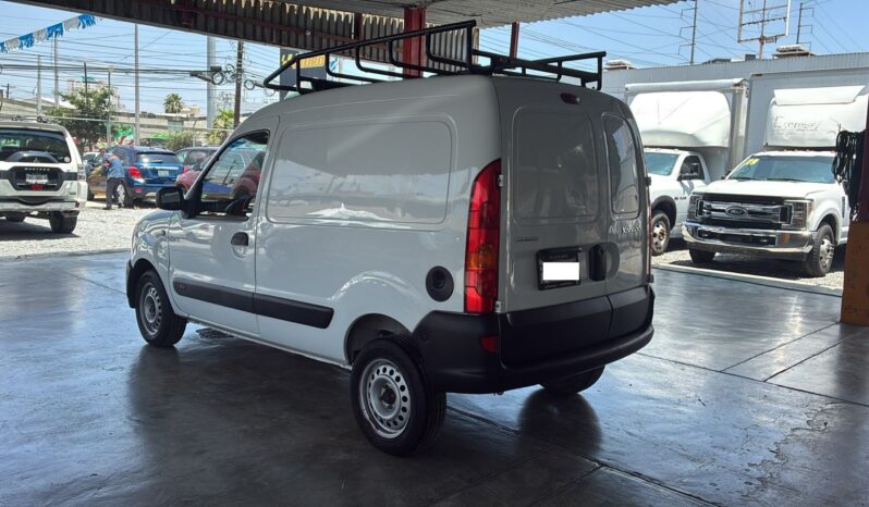 
								Kangoo A/C 2017 Manual  c/parrilla full									